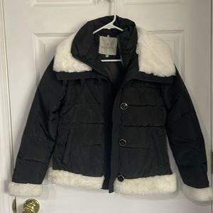 McNoieyr women’s bomber coat down filled. Black with off white colored fur.